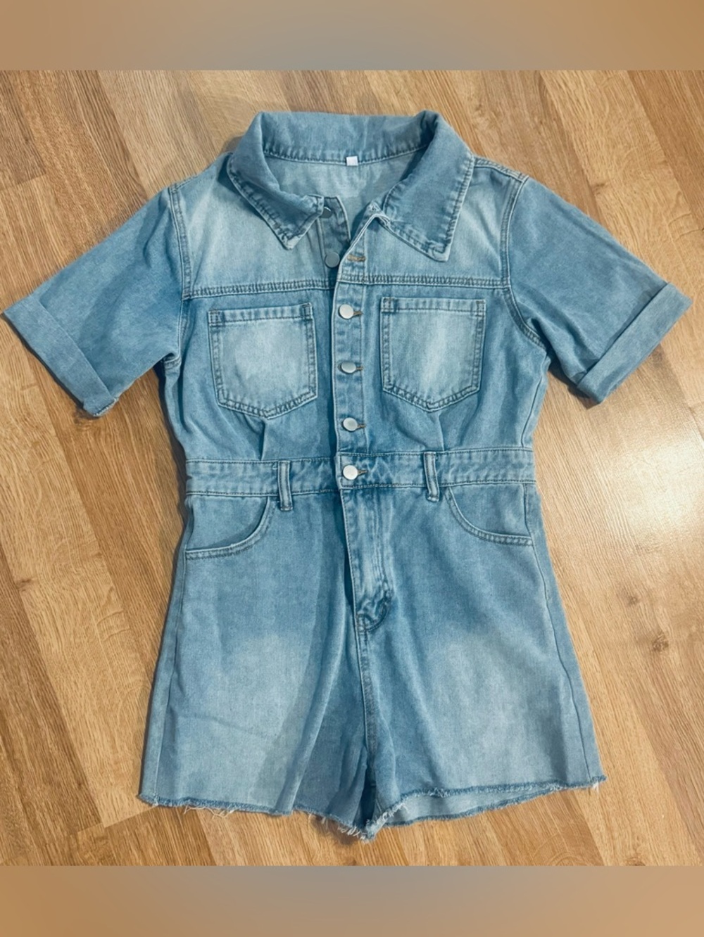 NWOT Super Cute SHEIN Light Blue Denim Shorts Jean Romper Sz M
